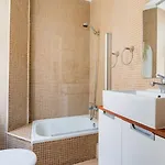 1br - Downtown Chiado Лісабон