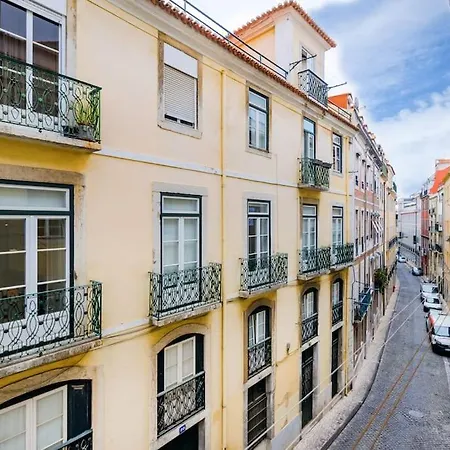 Chiado 1br Flat - Lisbon's Downtown Apartamento *