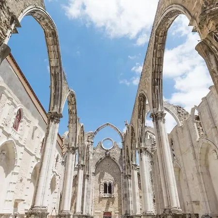 Chiado 1br Flat - Lisbon's Downtown Lisboa