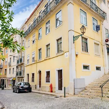 Chiado 1br Flat - Lisbon's Downtown * Lissabon